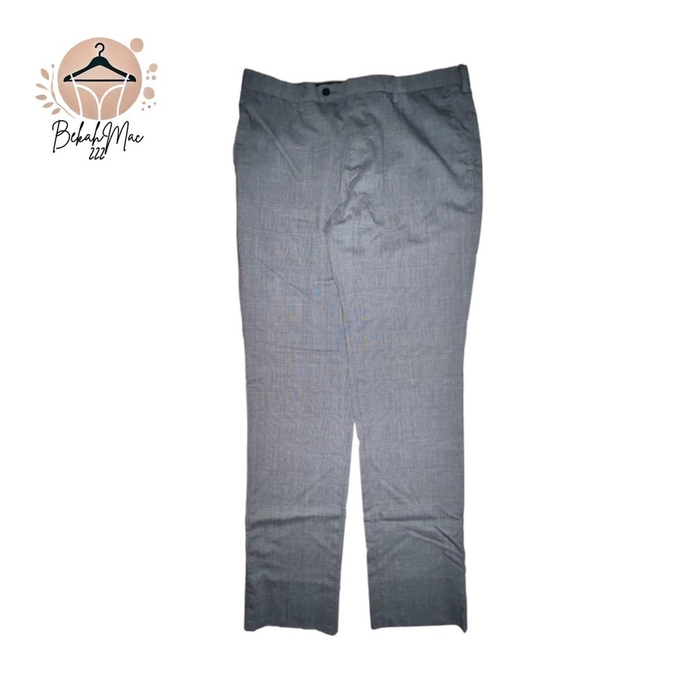 Uniqlo Wool Blend Dress Pants - Sleek Comfort in Size 33x34 for Any Occasion